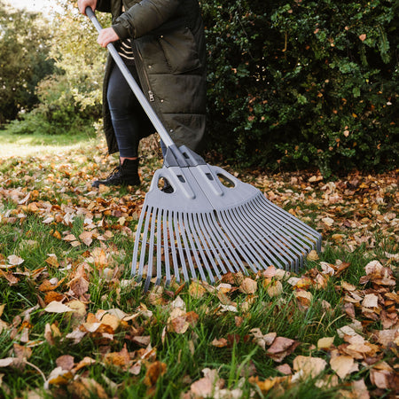 Kent & Stowe 3 in 1 Leaf Rake
