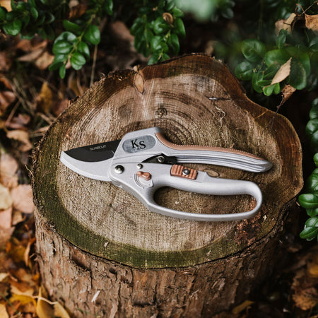 Kent & Stowe SureCut Hard Wood Ratchet Secateurs