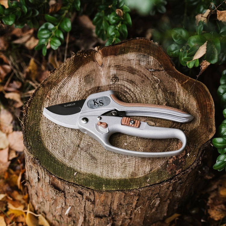 Kent & Stowe SureCut Hard Wood Ratchet Secateurs