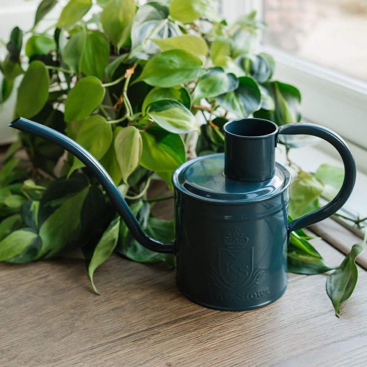 Kent & Stowe The Indoor Metal Watering Can Midnight Blue 1L