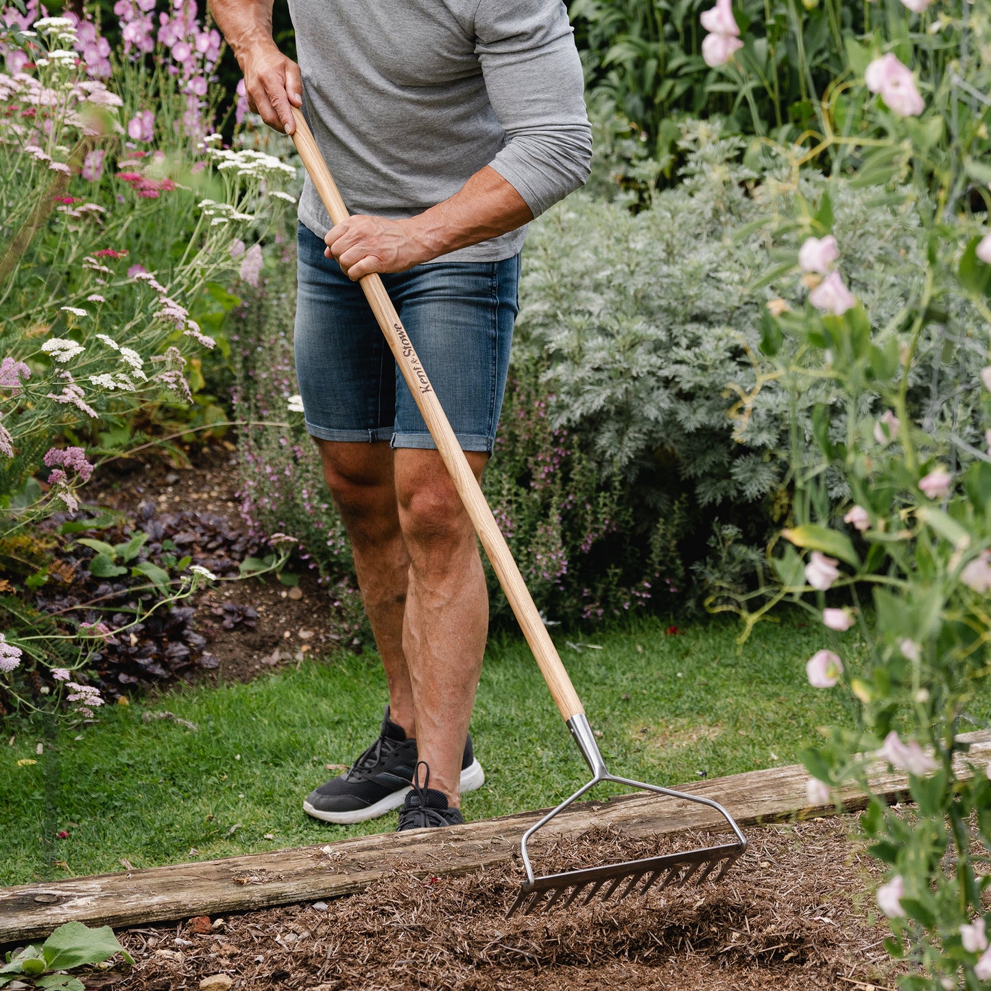 Kent & Stowe Garden Life Soil Rake - Lightweight Tools