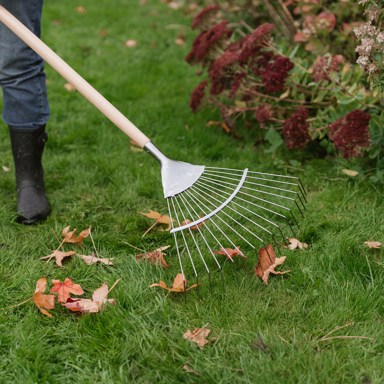Kent & Stowe Stainless Steel Lawn & Leaf Rake