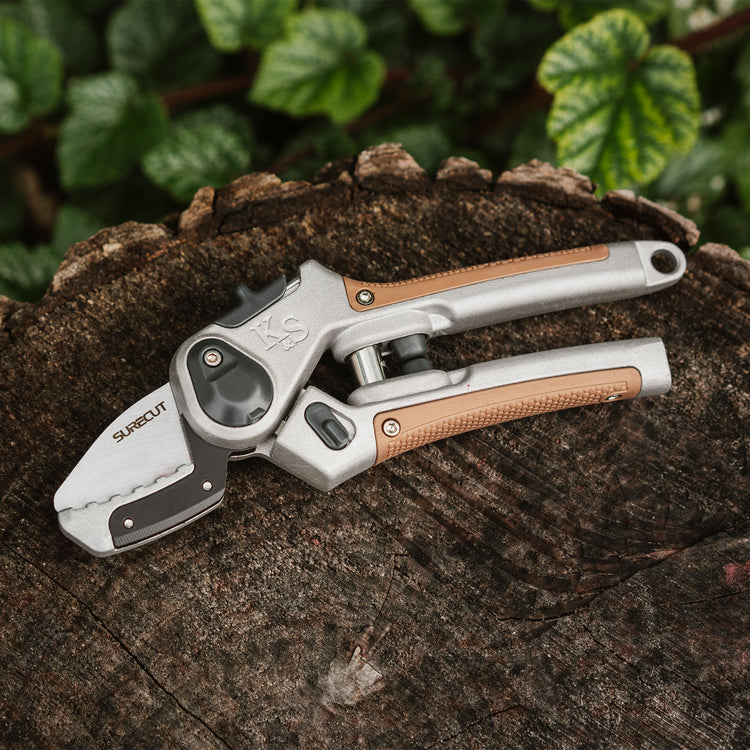 Kent & Stowe SureCut Hard Wood Lite Secateurs