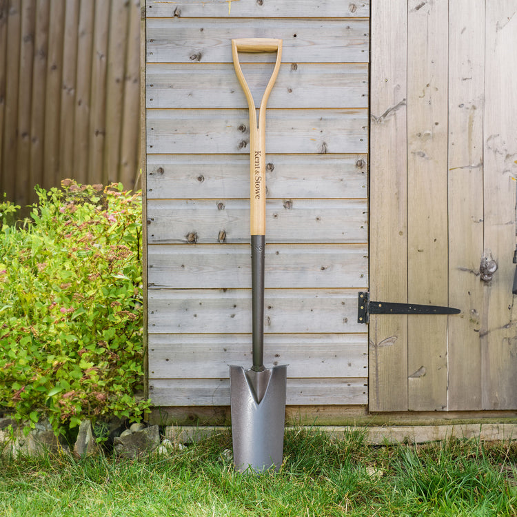 Kent & Stowe Carbon Steel Planting Spade