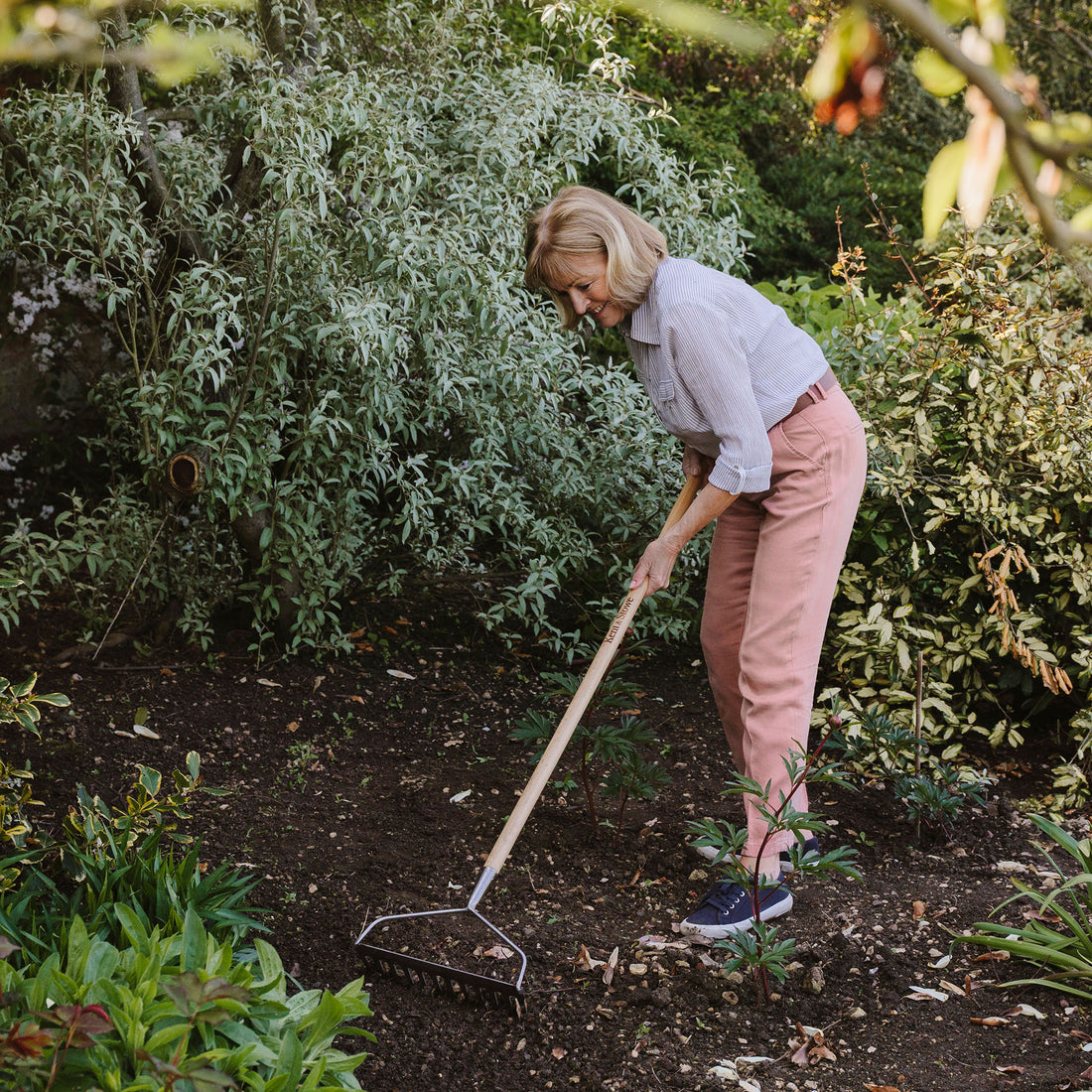 Kent & Stowe Garden Life Soil Rake - Lightweight Tools